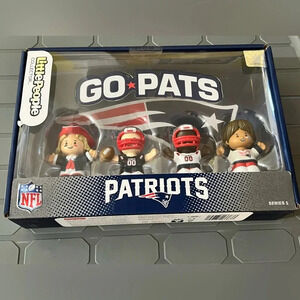 Fisher Price NFL Little People Collector New England Patriots Set NEW